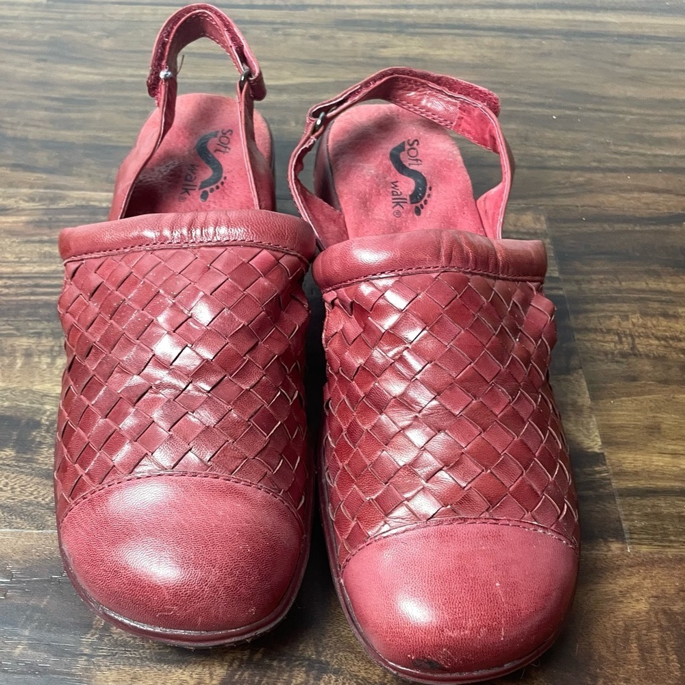 SoftWalk Shoes Red Leather Sandals  Size 8 Narrow